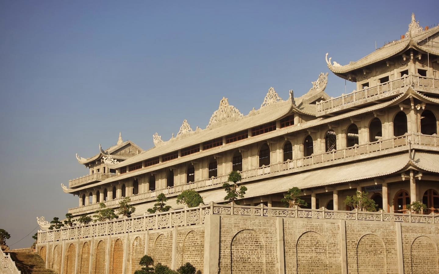Đi chùa đầu năm